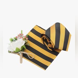 Striped Black and Gold Tie Set